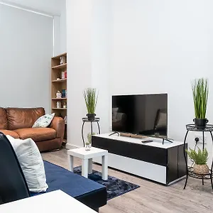 apt-deluxe-in-city-centre.hotelsin-nottingham.com/